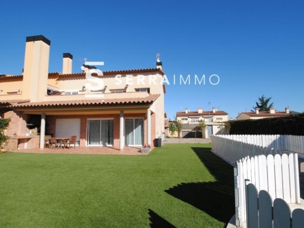 Ref. 29-5665/10897 - VILANOVA Y LA GELTRÚ - Fantástico chalet señorial con vistas al mar