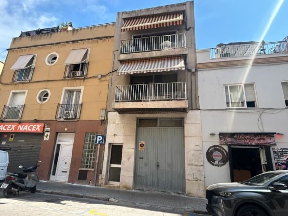 Ref. 33V451/5538 - EDIFICIO EN EL CENTRO CON SOLAR PARA CONSTRUIR CASA EN LA GELTRU