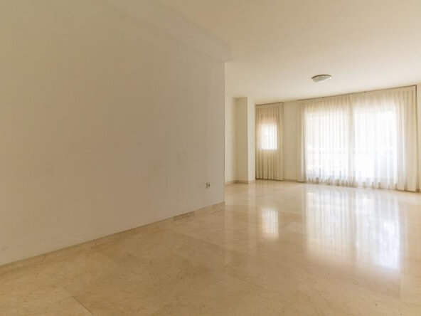 Ref. 30-111P398/1649 - Spacious and sunny apartment on Rambla Exposició