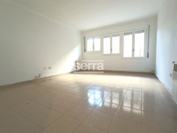 Ref. 5610 - VILAFRANCA DEL PENEDÈS - Spacious 4-bedroom apartment in Las Clotes