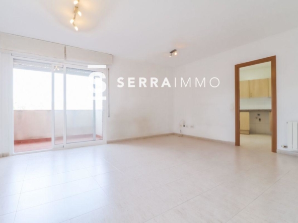 Ref. 6090 - VILANOVA I LA GELTRU - Piso esquinero de 3 habitaciones cercano al centro