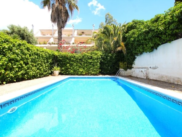 Ref. 5801087/7510 - Corner semi-detached house with community pool in Vallpineda Urbanization in Sitges!!