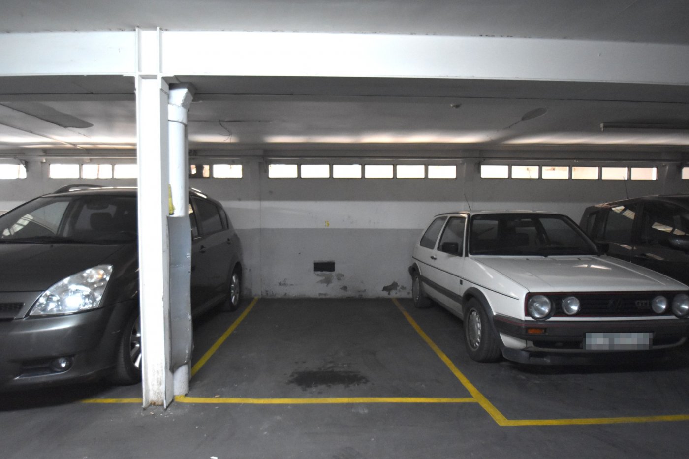 Ref. 03-60374/1098 - Parking space for sale