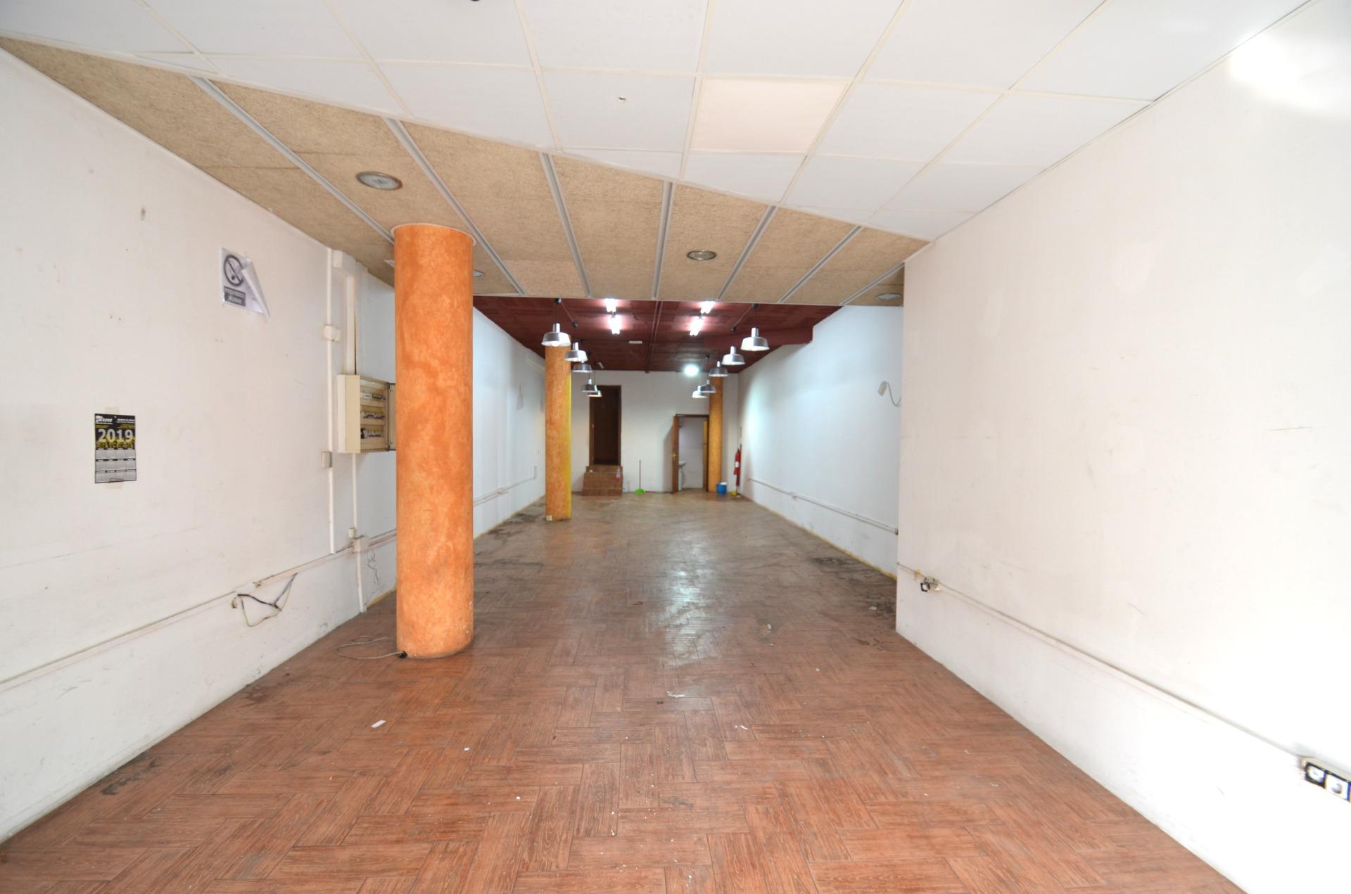 Ref. 03-21902/1098 - Commercial premises for rent