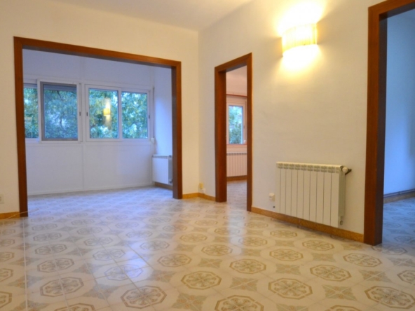 Ref. 03-5243/1098 - Apartment for sale