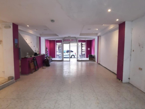 Ref. 03-5258/1098 - Doble oportunitat d'inversió! Pis i local comercial en venda