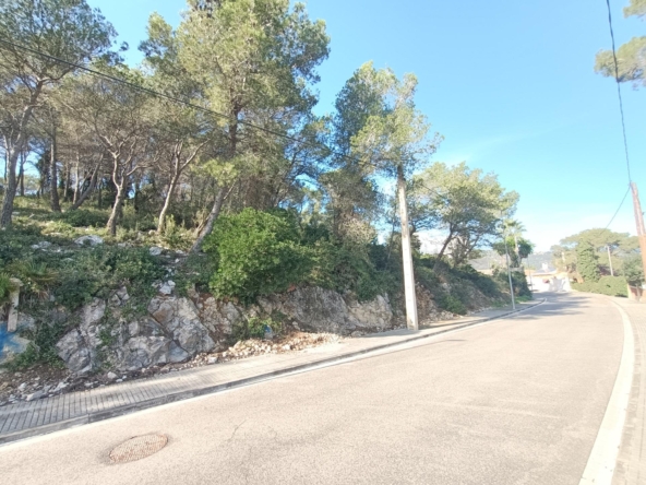 Ref. 24-7115/1296 - Terreno en Les Califòrnies, económico y con vistas