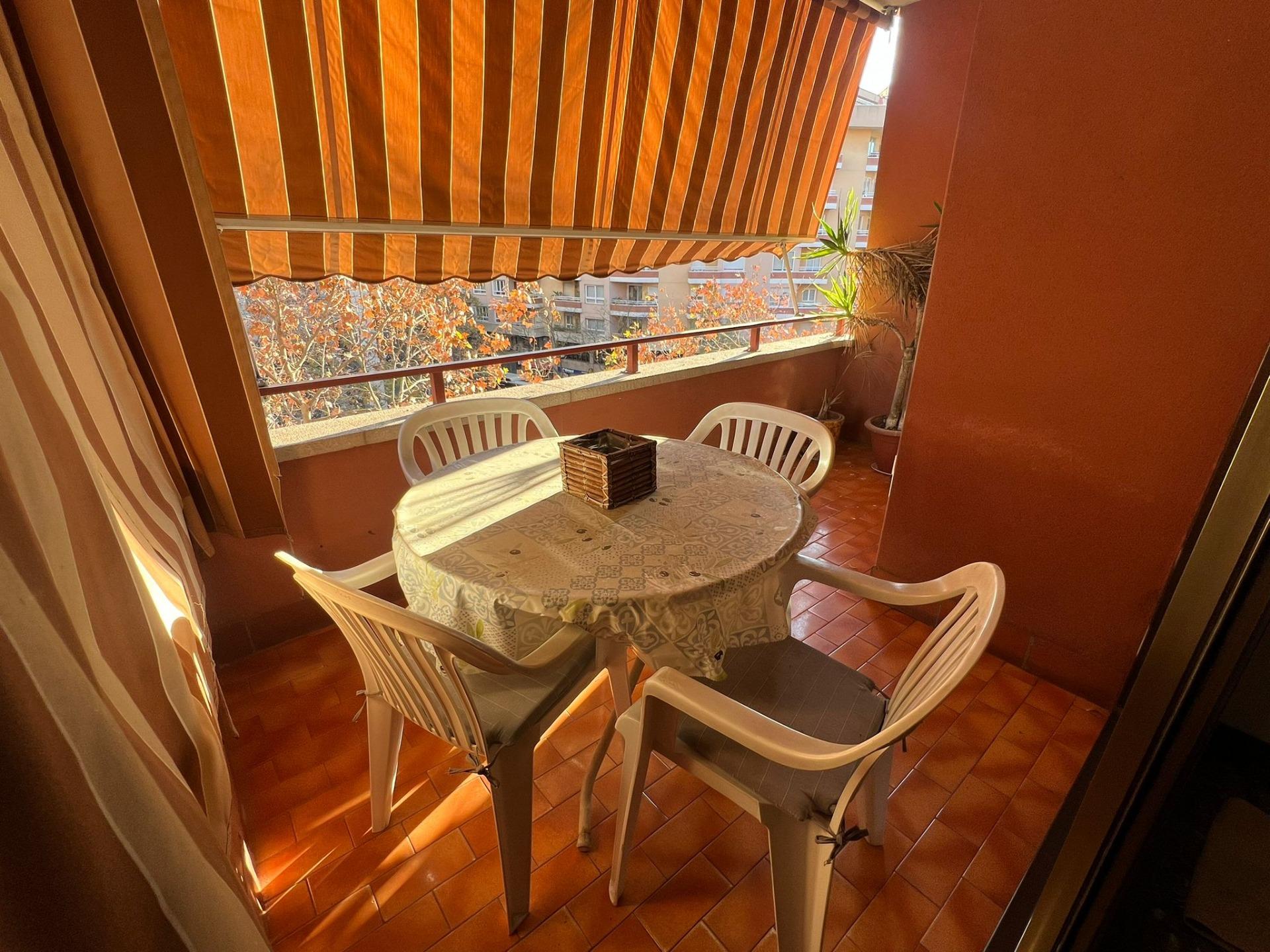 Ref. 14-5194/1213 - APARTMENT IN BARCELONA - SANTS AREA!!