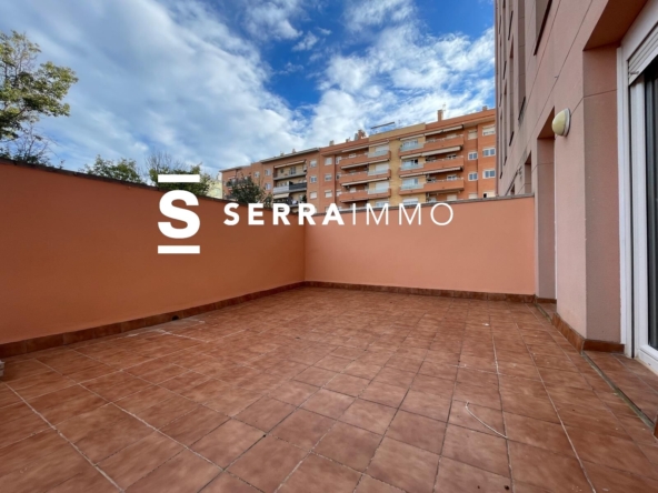 Ref. 6203 - 75m² ground floor with 1 bedroom with parking and terrace in La Girada