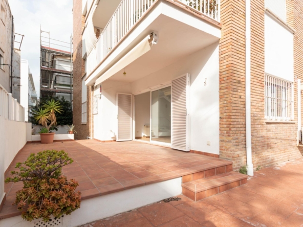 Ref. 11270/1045 - Planta baja en zona Sant Sebastià con magnificas terrazas y zona aparcamiento